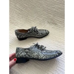 Banana Republic Leather Snake Print Lace Up Loafers Size 8.5